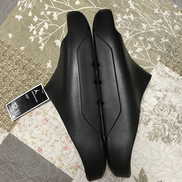 ππ ππππ ππππππ ππππ ππππ
β«οΈπMenβs Jordan Post Slidesπβ«οΈ - Picture 5 of 11